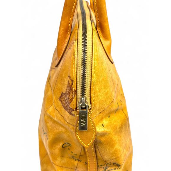 Alviero Martini Classe Geo Classic World Map Bag - Picture 5 of 15